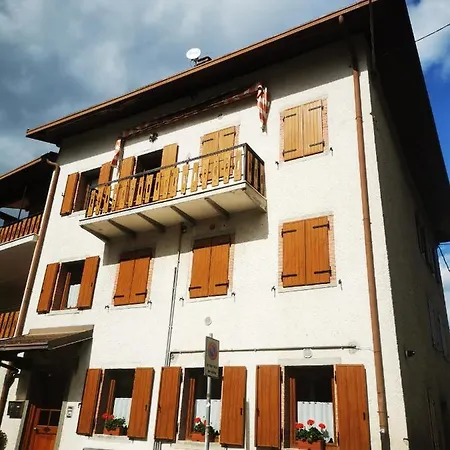 Desy Flock A 2 K M Da Apartamento